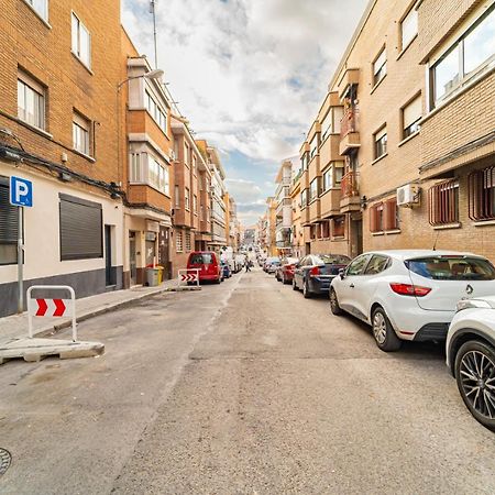 Edsam Madrid Apartments Black Eksteriør billede