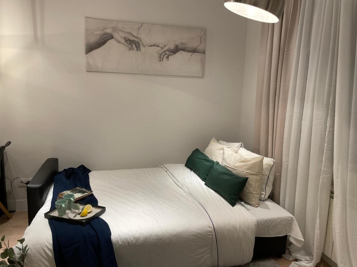 Edsam Madrid Apartments Black Eksteriør billede