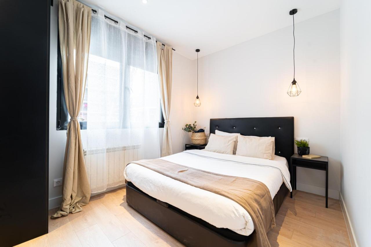 Edsam Madrid Apartments Black Eksteriør billede